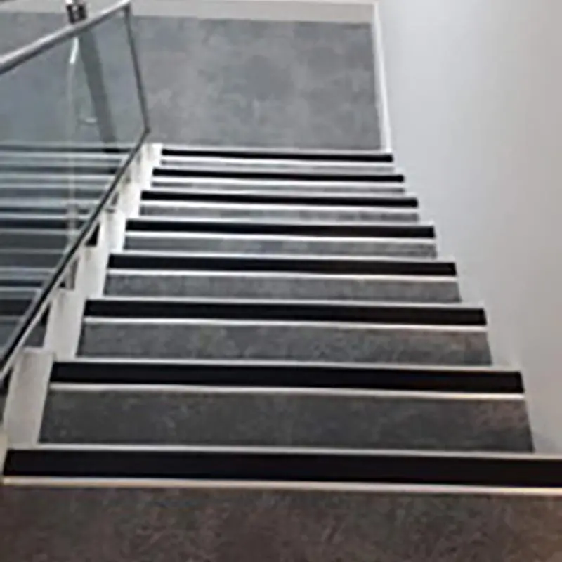 Anti Slip Stair Nosing strata